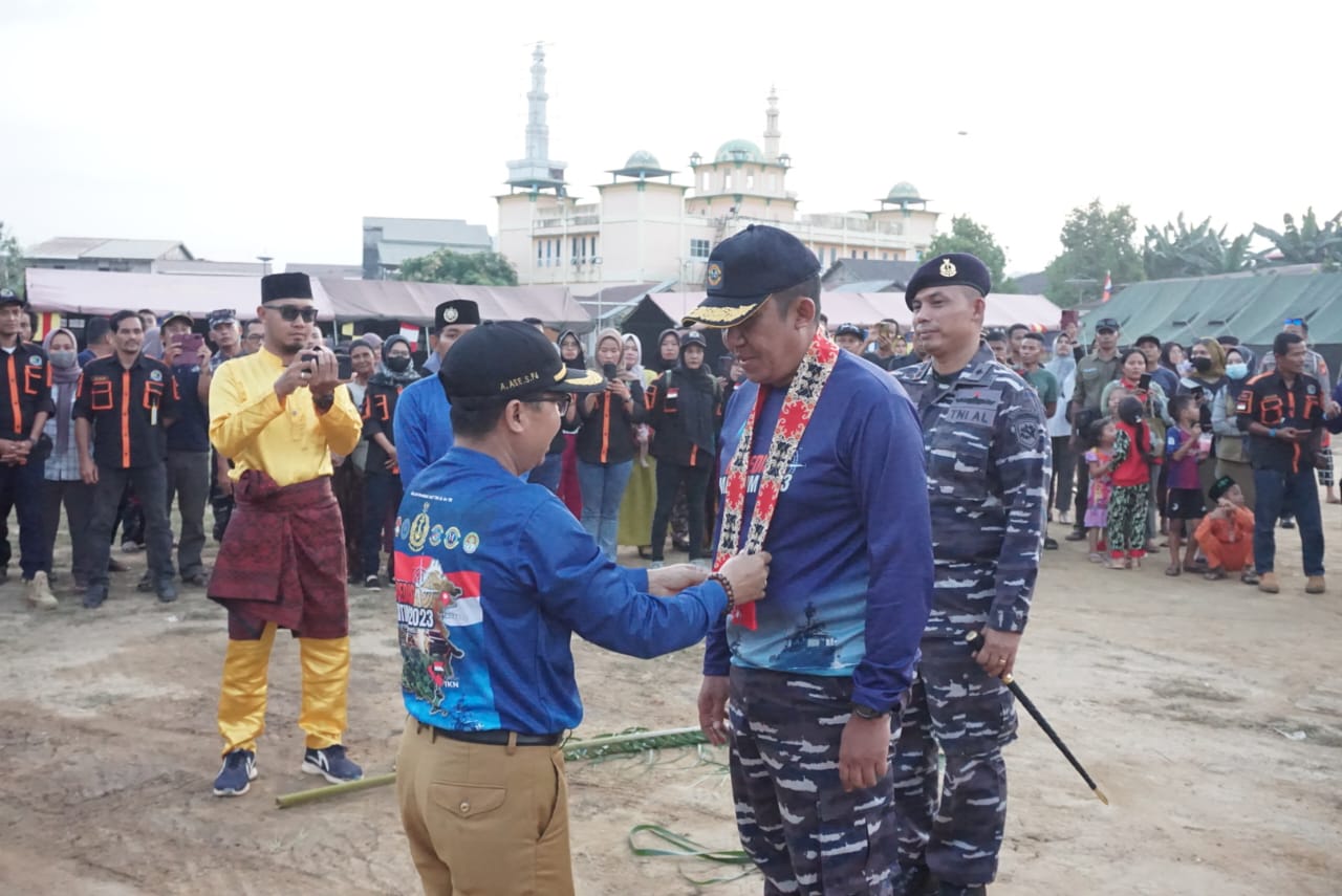 Lanal Ketapang Bersama Forkopimca Sandai Sambut Tim Expedisi Maritim 2023 Route Putih