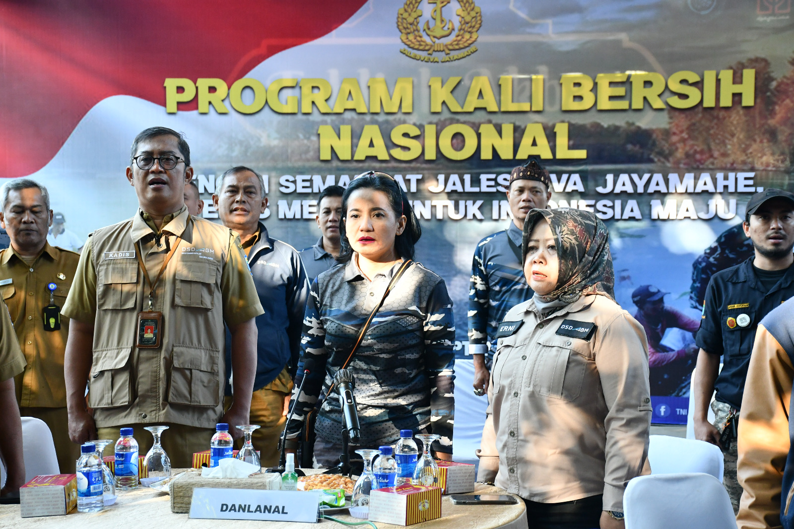 Sambut Peringatan Hari Jadi Ke – 78 TNI Angkatan Laut Tahun 2023, Lanal Bandung Gelar Program Kali Bersih (Prokasih) Nasional Tahun 2023 Secara Serentak