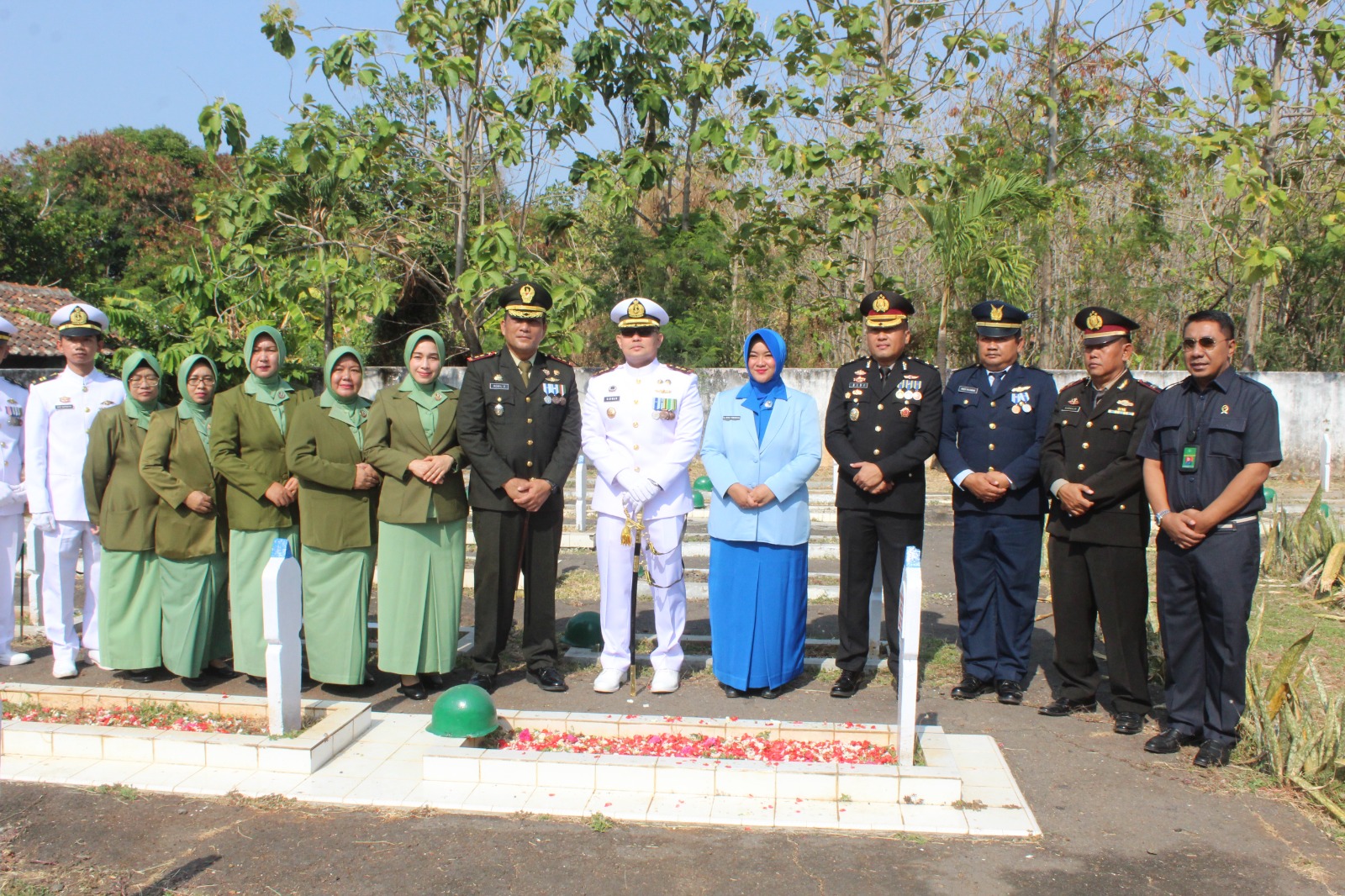 Kodim 0614/Kota Cirebon Gelar Ziarah Nasional Dalam Rangka Peringatan HUT TNI ke-78 Tahun 2023.