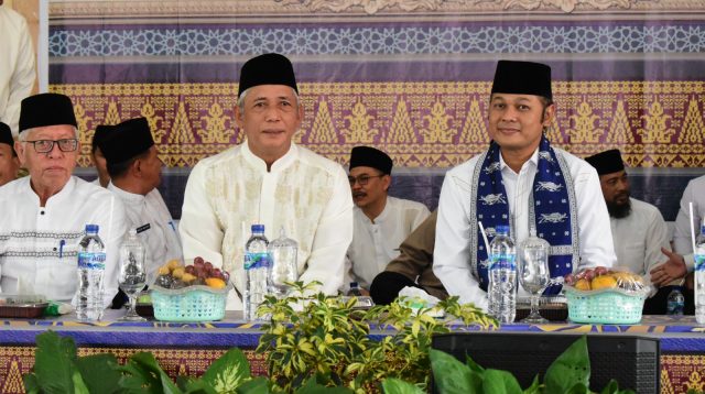 Jelang HUT OKI, Ribuan Warga Hadiri Pengajian Bersama Ustadz Sauqi Zainudin MZ