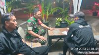 Babinsa Koramil 07/KB Sertu Rahmat Monitoring Giat Siskamling di Wilayah Binaan