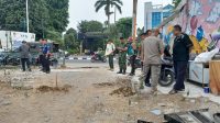 Persiapan Penanaman 300 Pohon Oleh Danramil 07/KB Mayor Kav Dwi Joko Purnomo Bersama Lurah Srengseng 