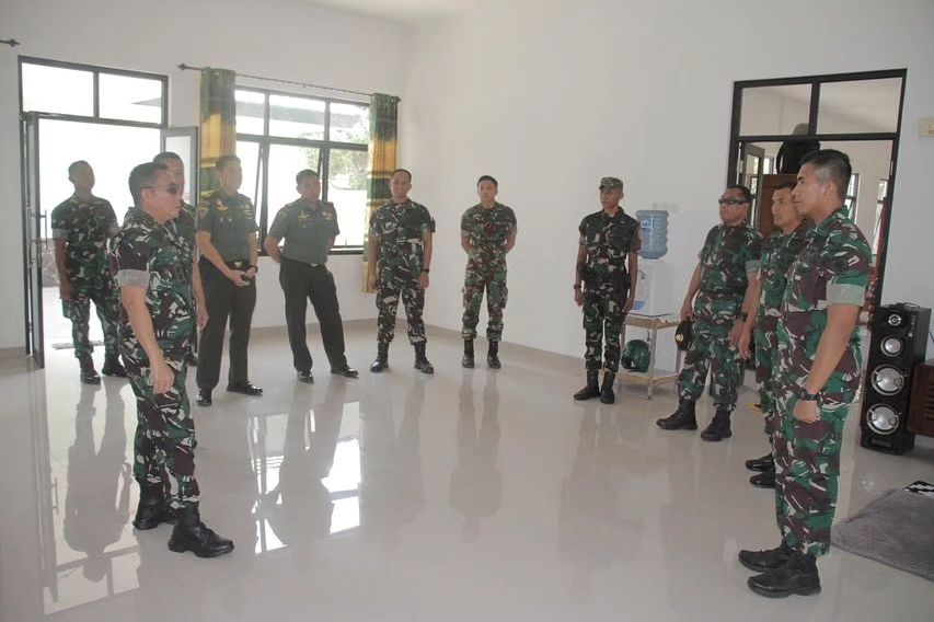 Asren Kostrad Laksanakan Wasgiat Dalproggar Makostrad di Yonif 413 Kostrad