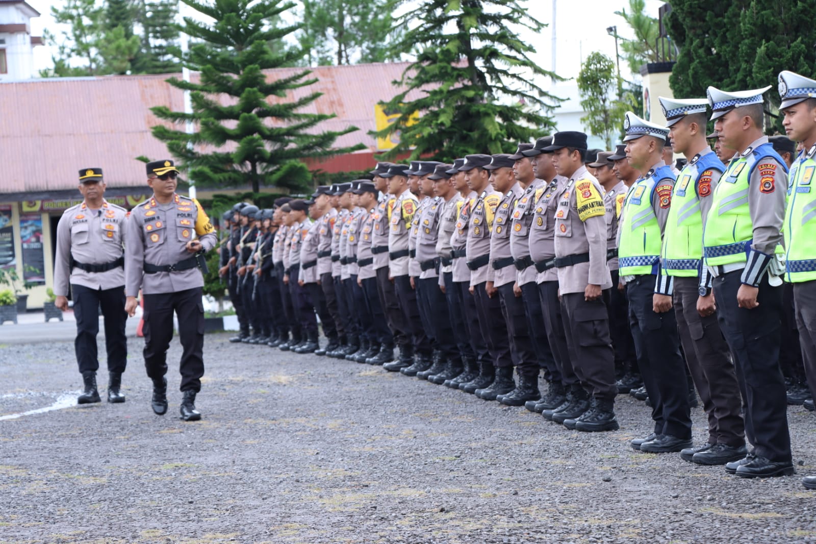 Polres Bener Meriah Menggelar Apel Gelar Pasukan Operasi Mantap Brata Seulawah Tahun 2023-2024 dalam rangka pengamanan pemilu tahun 2024