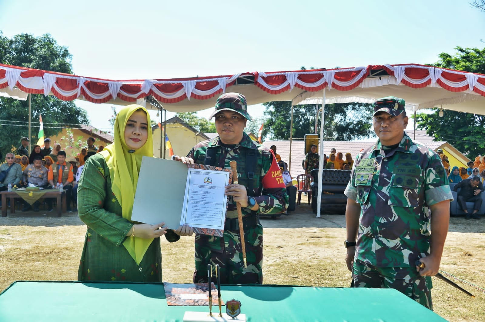 Danrem 162/Wirabhakti Pimpin Penutupan TMMD Ke-118 Di Kecamatan Wawo