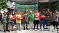 Jumat Berkah ,Koramil 7/KB Dipimpin Danramil Mayor Kav Dwi Joko Purnomo Bagikan Paket Sembako Dalam Rangka HUT KOREM 052/Wkr ke 25