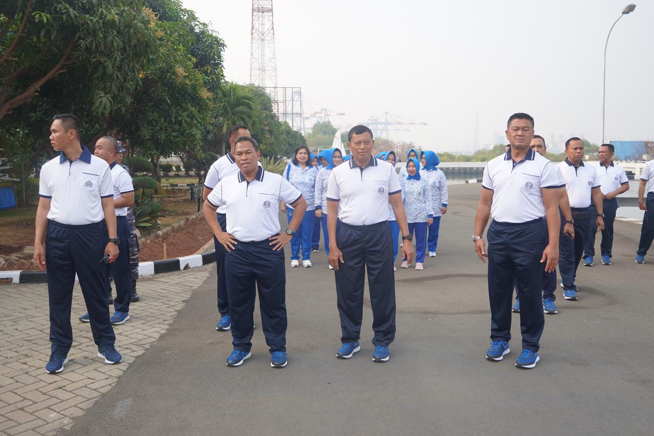 DANLANTAMAL III JAKARTA IKUTI OLAHRAGA BERSAMA PANGKOARMADA I