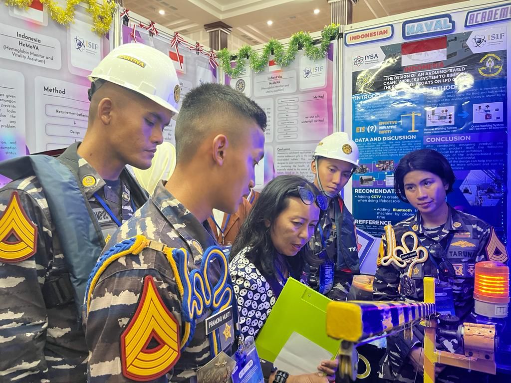 Taruna Akademi TNI AL Raih Gold Medal Lomba Karya Tulis Ilmiah International Science and Invention Fair