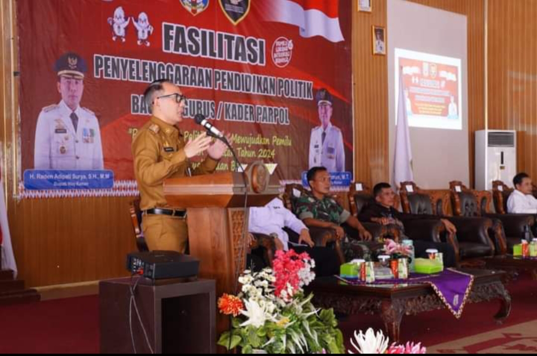 Buka Pendidikan Politik Bagi Pengurus Parpol Tahun 2023, Bupati Adipati Sampaikan Tujuan Pemilu