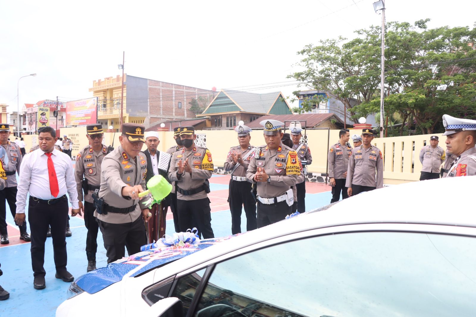 AKBP Erwin Syah Serahkan 4 Unit Kendaran Dari Korlantas dan Ditlantas Polda Sulsel Untuk Satlantas Polres Sidrap