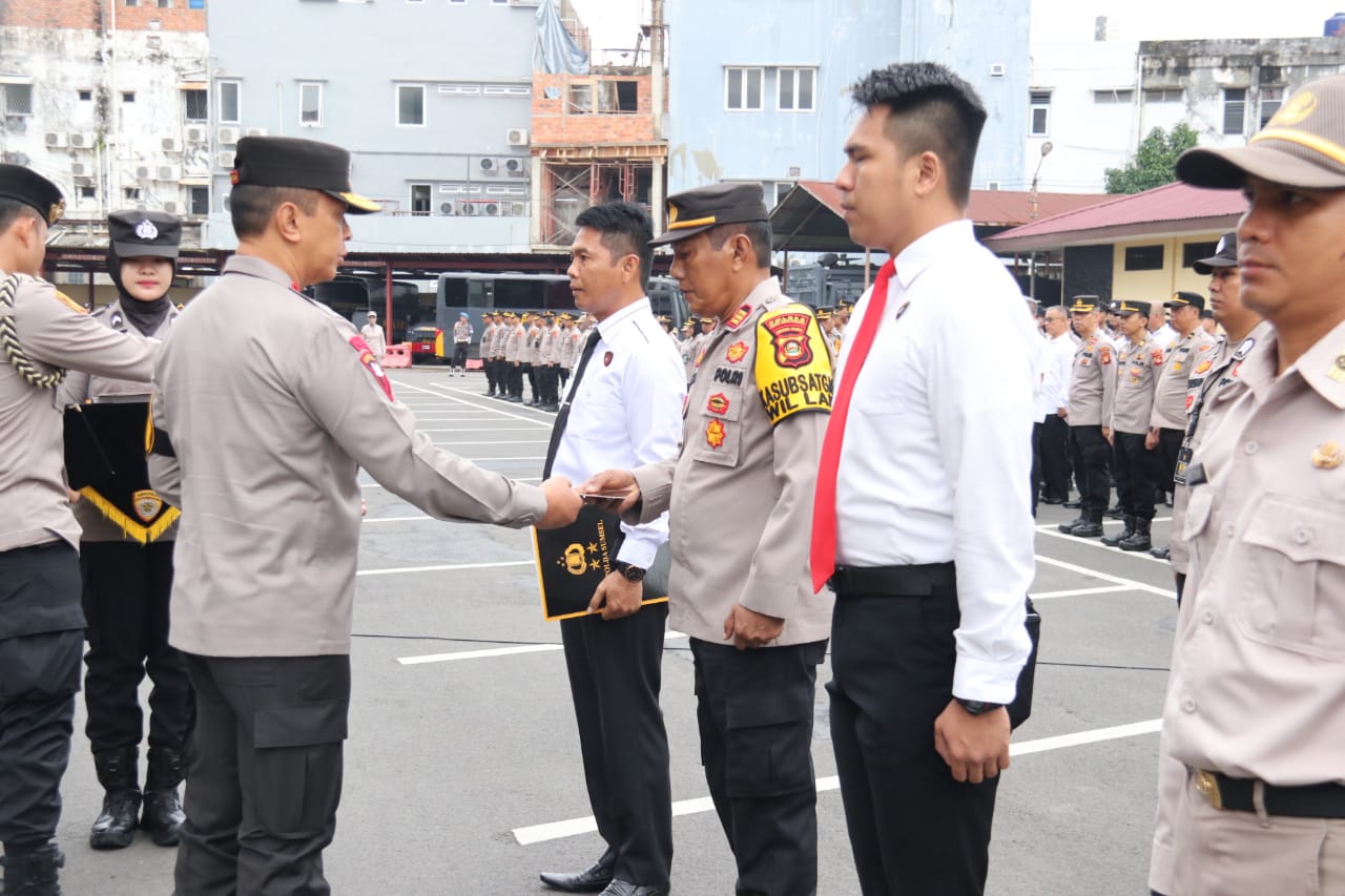 Sebanyak 109 personel Polda Sumsel jajaran  Mendapatkan Piagam Penghargaan 