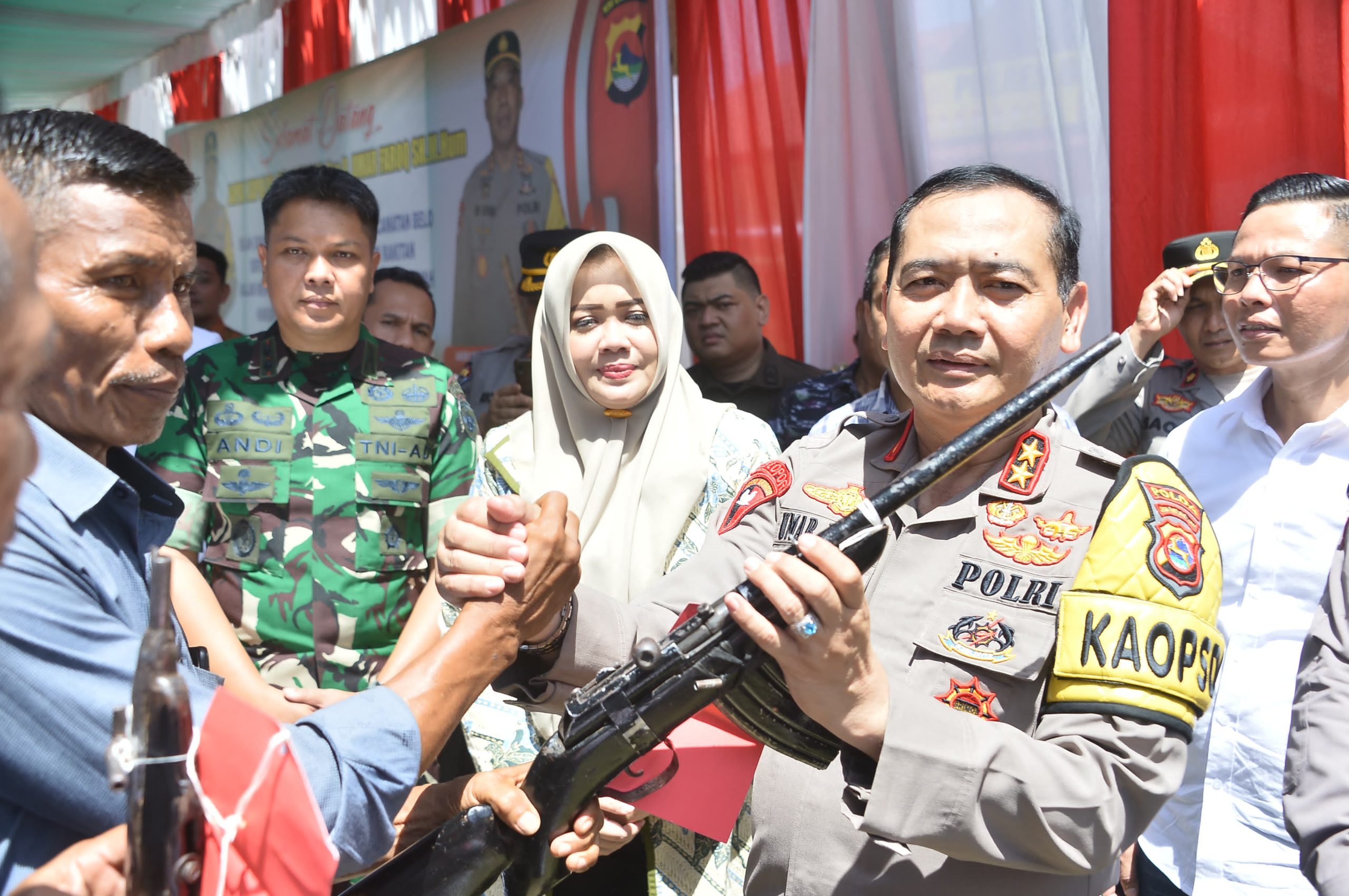 Kapolda NTB Hadiri Islah Warga Renda dan Cenggu Belo