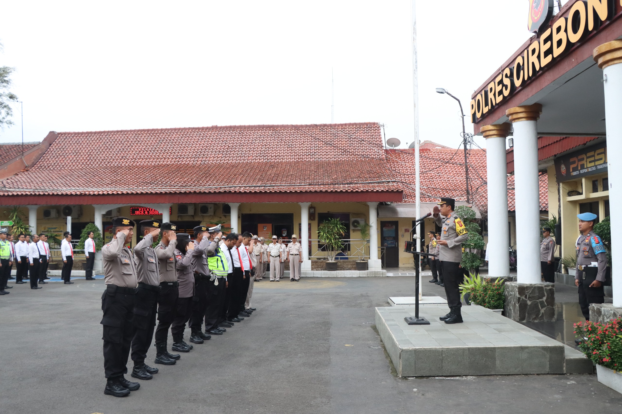 Kapolres Cirebon Kota Pimpin Apel Jam Pimpinan