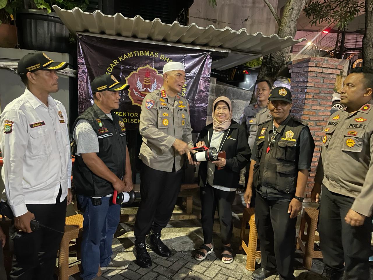 Dirbinmas PMJ Laksanakan Cooling System di Pos Kamling Polsek Cilandak