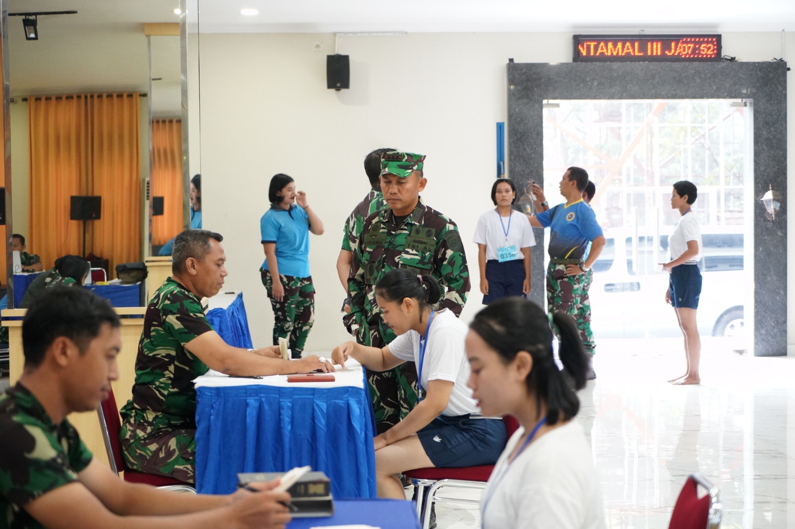 LANTAMAL III JAKARTA LAKSANAKAN SELEKSI TES ANTROPOMETRI DAN BUTA WARNA CABA DAN CATA PK TNI AL GEL I TAHUN 2024