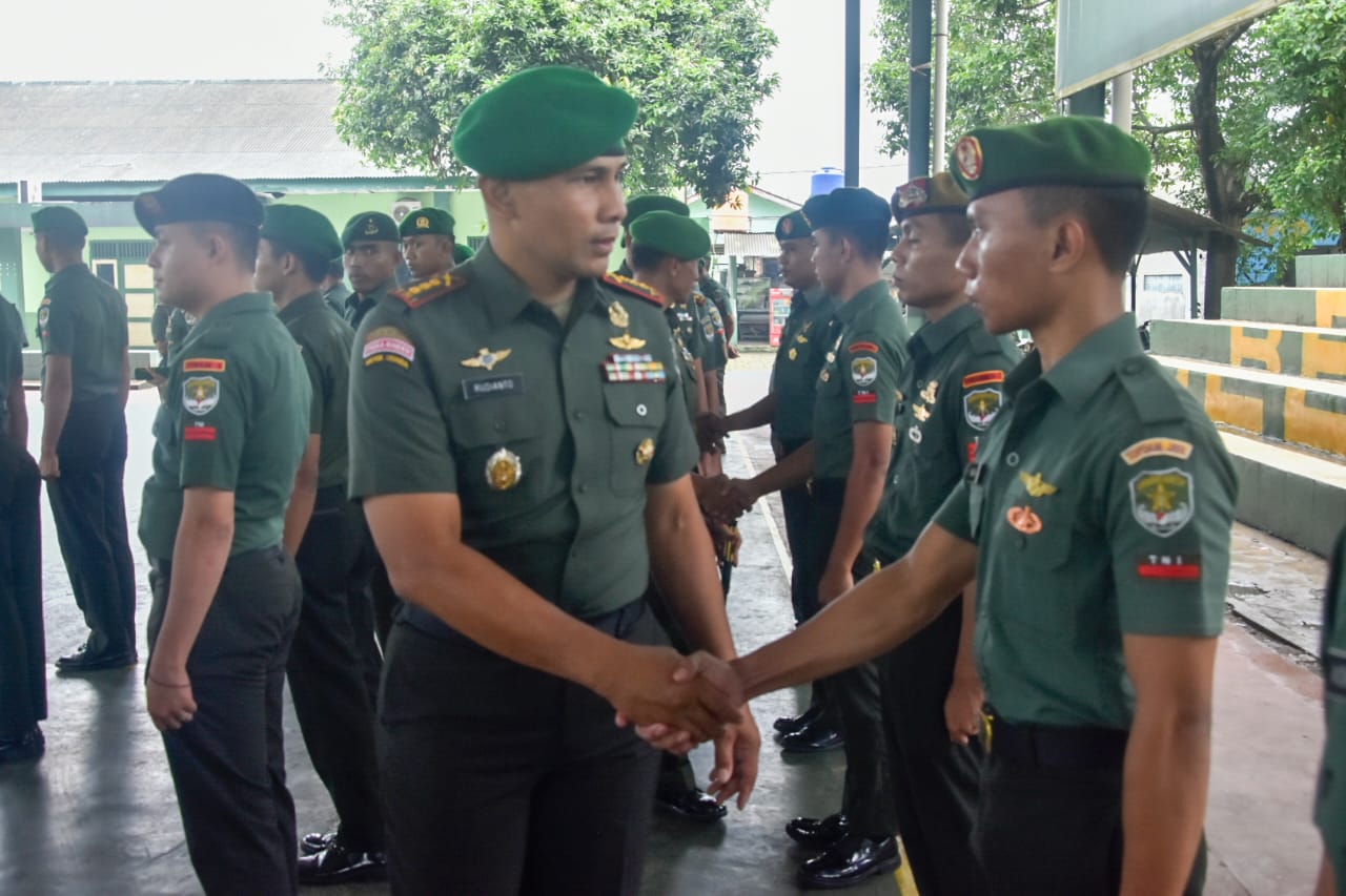 Wadan Rindam Jaya Kolonel Inf Rudianto mewakili Danrindam Jaya Pimpin Acara Penutupan Dikta Mudi Angmor Multi Corps TA 2024