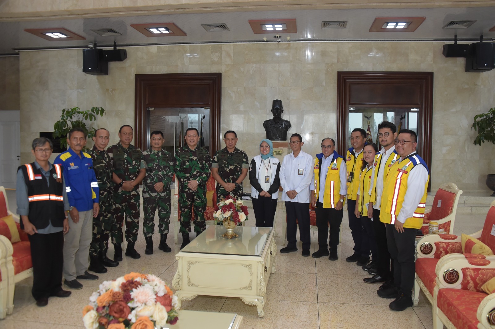 Panglima TNI Terima Audiensi dari Dirjen Bina Marga Kementerian PUPR