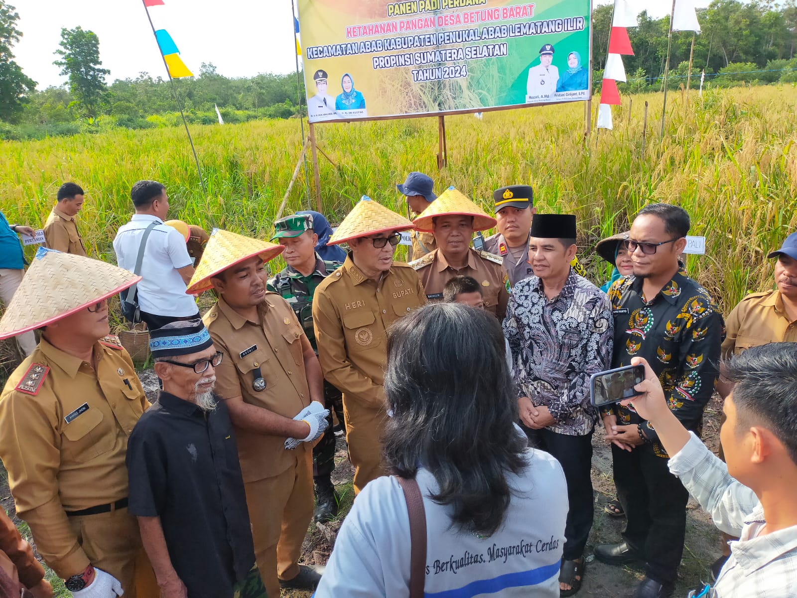 Polsek Penukal Abab Gelar Pengamanan Pemda PALI Panen Raya Ketahanan Pangan Tahun 2024