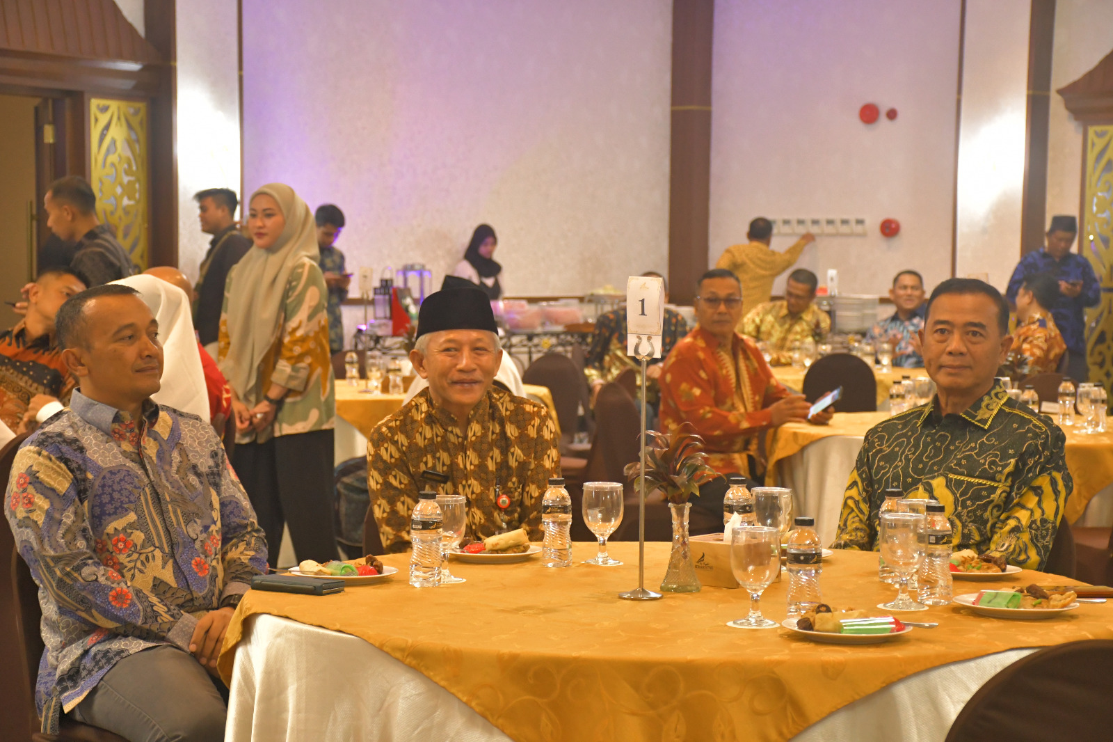 DANLANTAMAL III JAKARTA DAMPINGI PANGKOARMADA RI MELAKSANAKAN BUKA PUASA BERSAMA FORKOPIMDA DAN MASYARAKAT MARITIM PROVINSI BANTEN