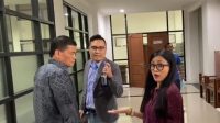 Buntut Pertikaian Artis Nirina Zubir vs Daddy Hartadi, Netizen Dukung dan Ungkap Figur Daddy Hartadi