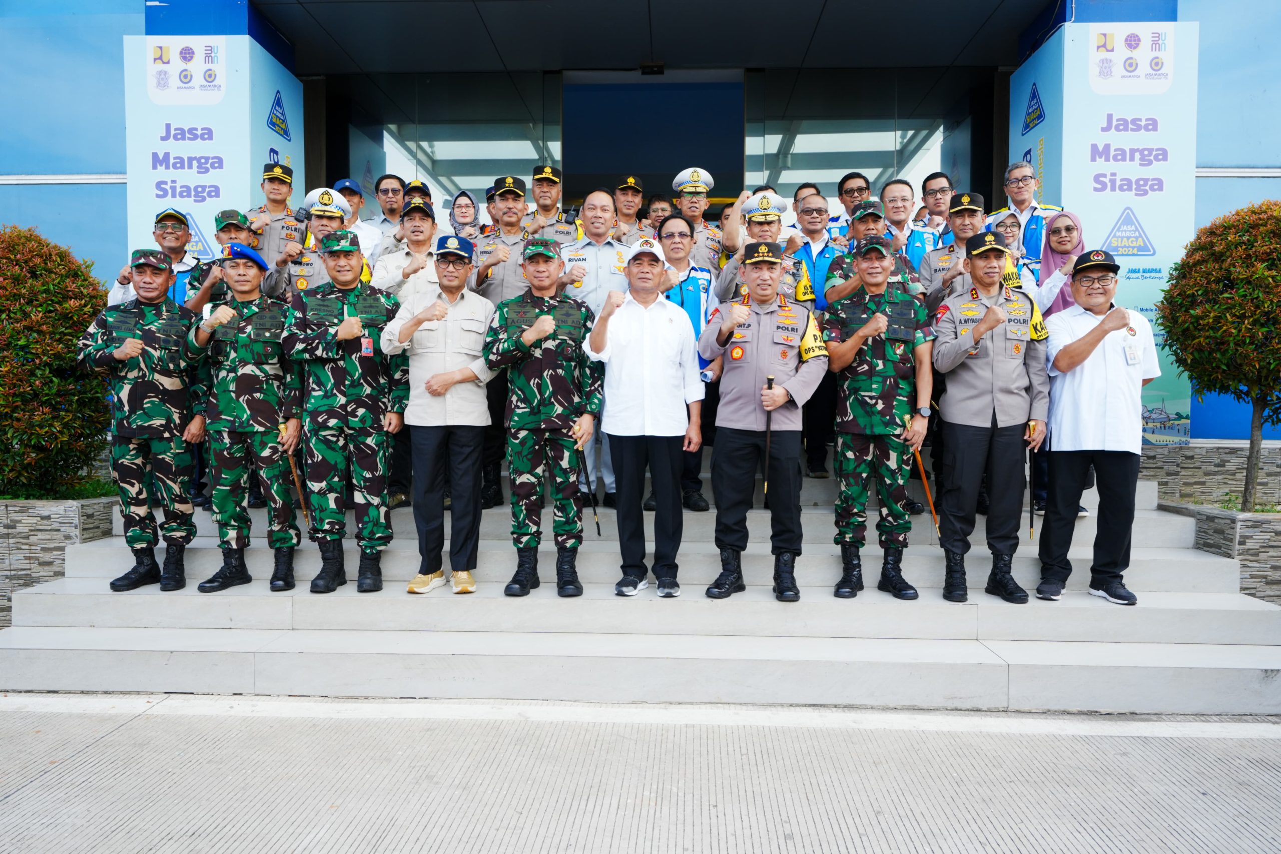 Panglima TNI Tinjau Arus Balik Lebaran 1445 H/2024