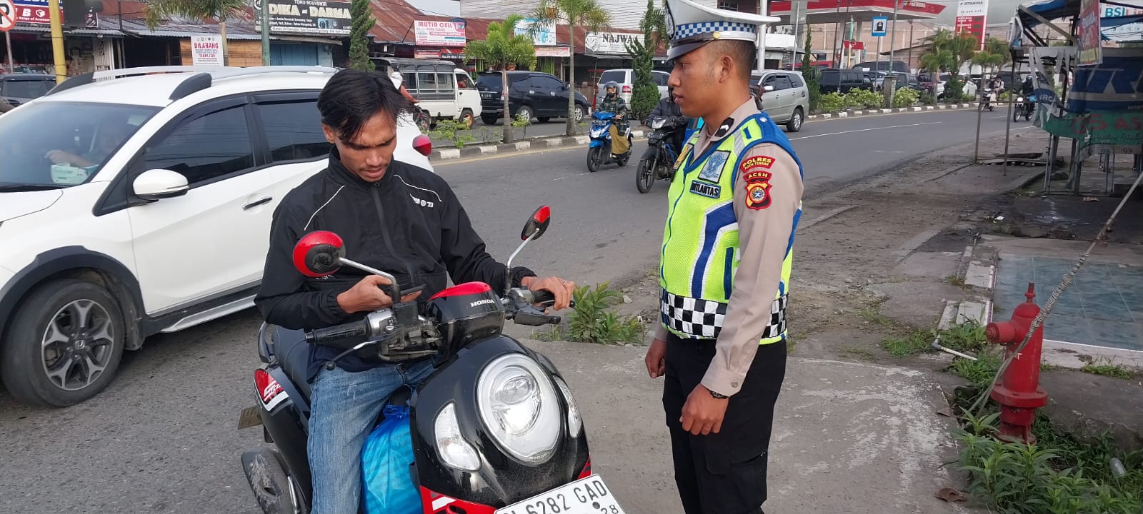 Satlantas Polres Aceh Tengah Himbau Kepada Pengguna Jalan untuk Tertib Berlalu Lintas