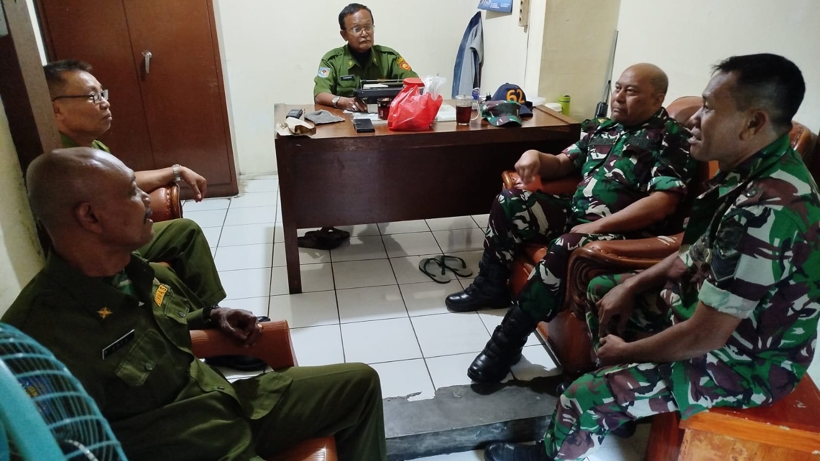 Babinsa Koramil 02/Sawah Besar Laksanakan Giat Komsos Dengan Pamdal