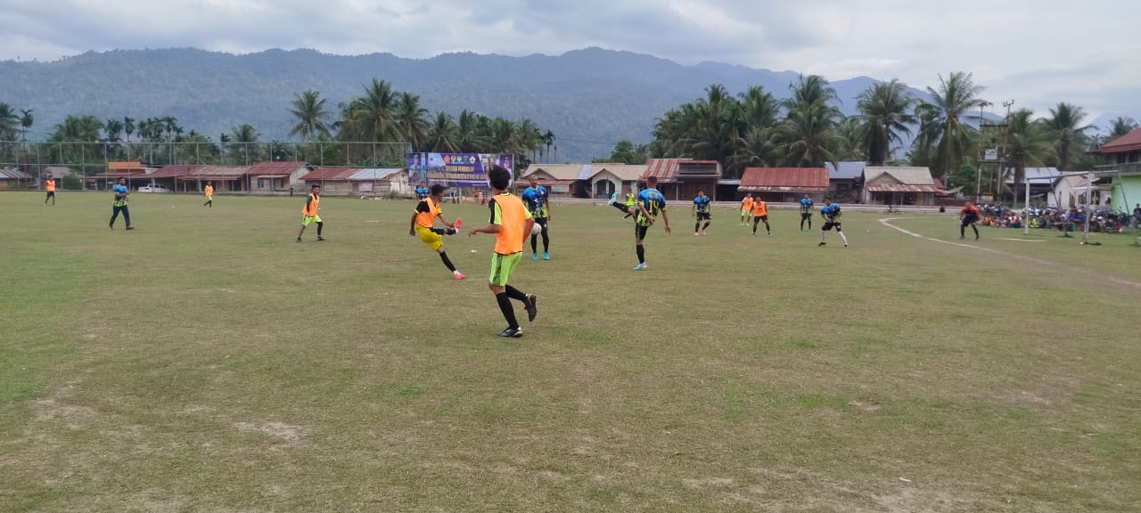 Jalin Soliditas, Satgas TMMD Olahraga Bersama Warga