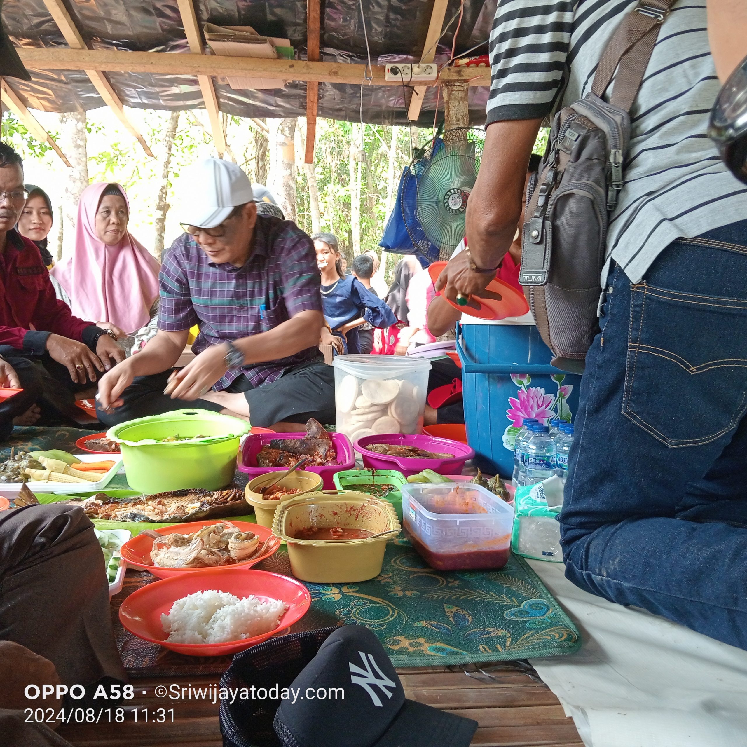 Tangkap Ikan dan Makan Bersama Bupati PALI Datangi Danau Paku Tanjung Dalam