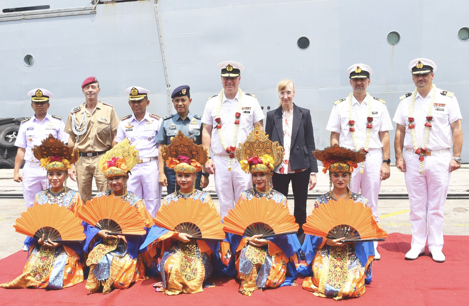 LANTAMAL III JAKARTA SAMBUT KEDATANGAN KAPAL PERANG ANGKATAN LAUT JERMAN FGS BADEN WURTTEMBERG (F222) DAN FGS FRANKFURT AM MAIN (A1412)