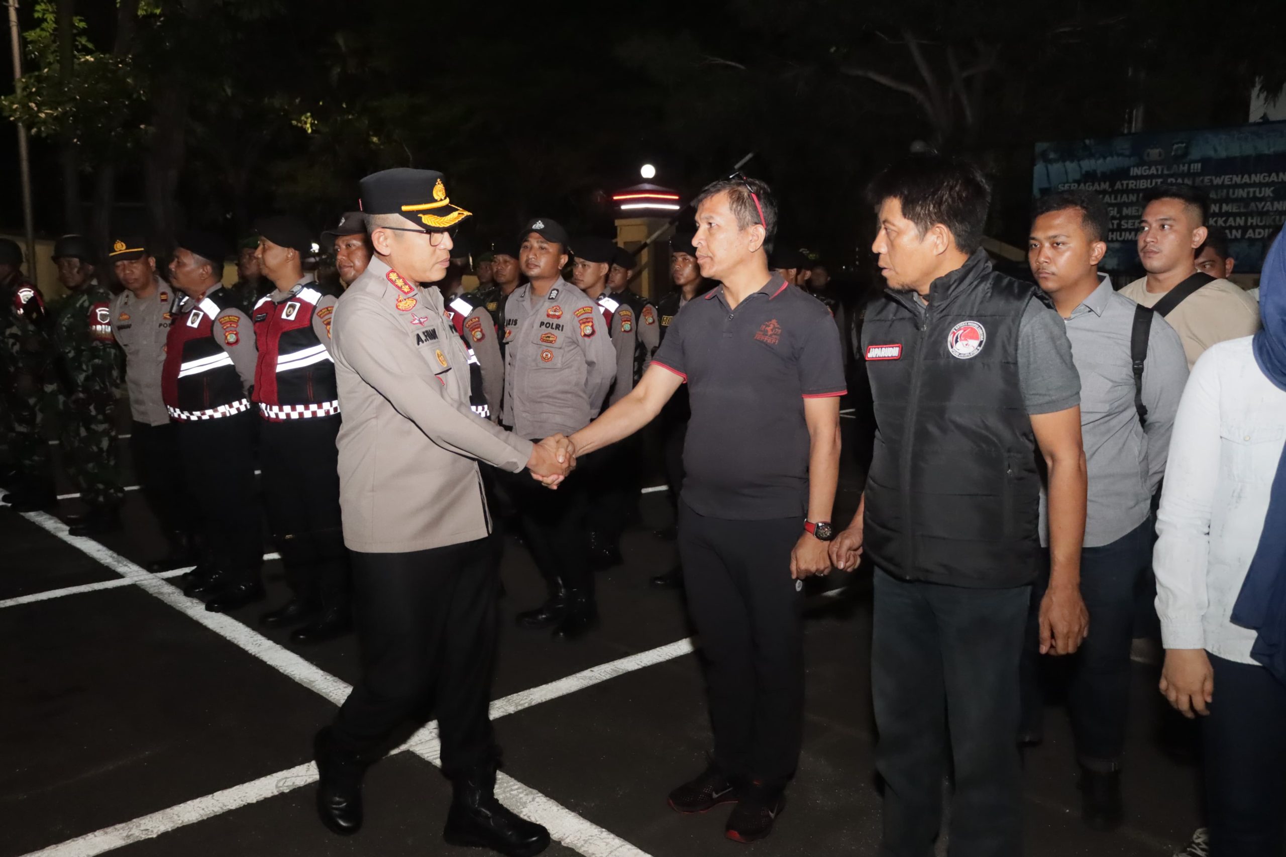 Kapolres Metro Jakut Gelar Apel dan Patroli Bersama Dalam Rangka Kegiatan Rutin Yang Ditingkatkan (KRYD) di Wilayah Jakarta Utara