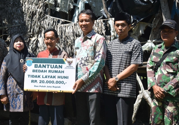 Gubuk Reyot Kakek Amrin Dipugar Baznas OKI