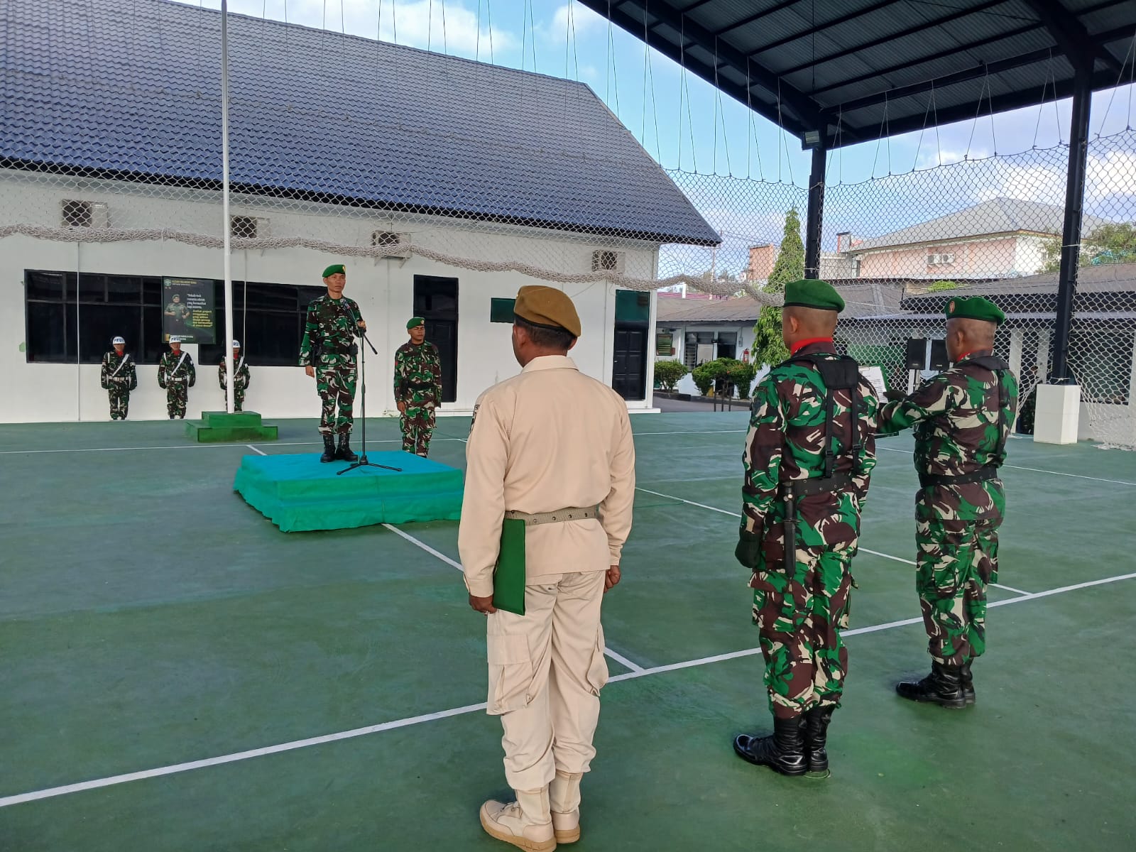 Dandim 0102/Pidie Pimpin Upacara Bendera Bulanan, Tegaskan Komitmen TNI AD dalam Netralitas Politik dan Kesiapan Operasional