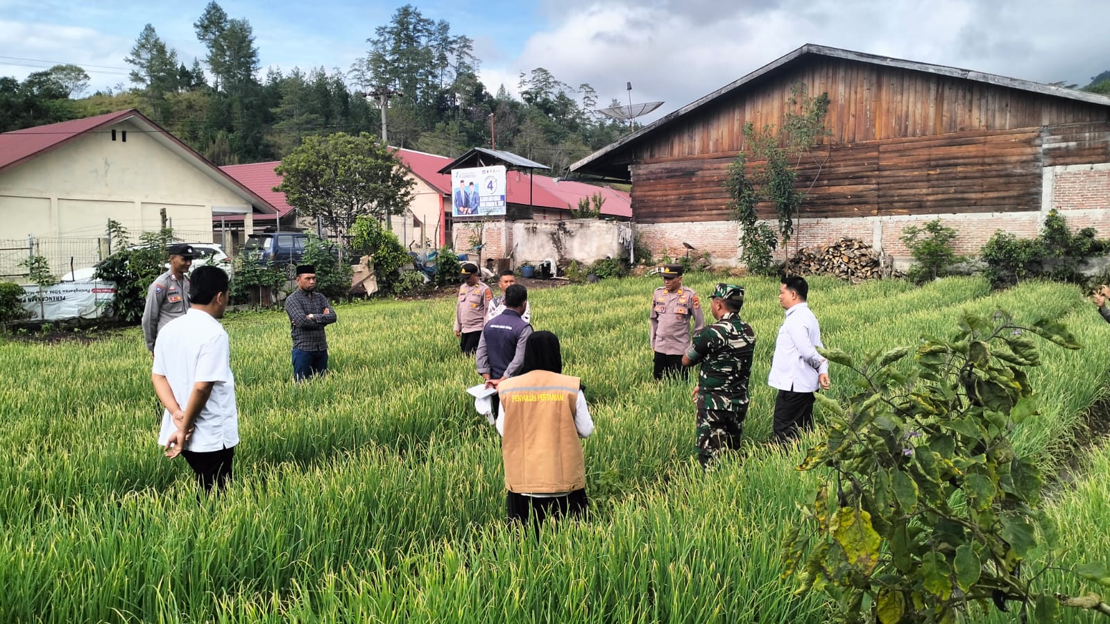 TNI Hadiri Acara Launching Gugus Tugas Polri Mendukung Ketahanan Pangan di Desa