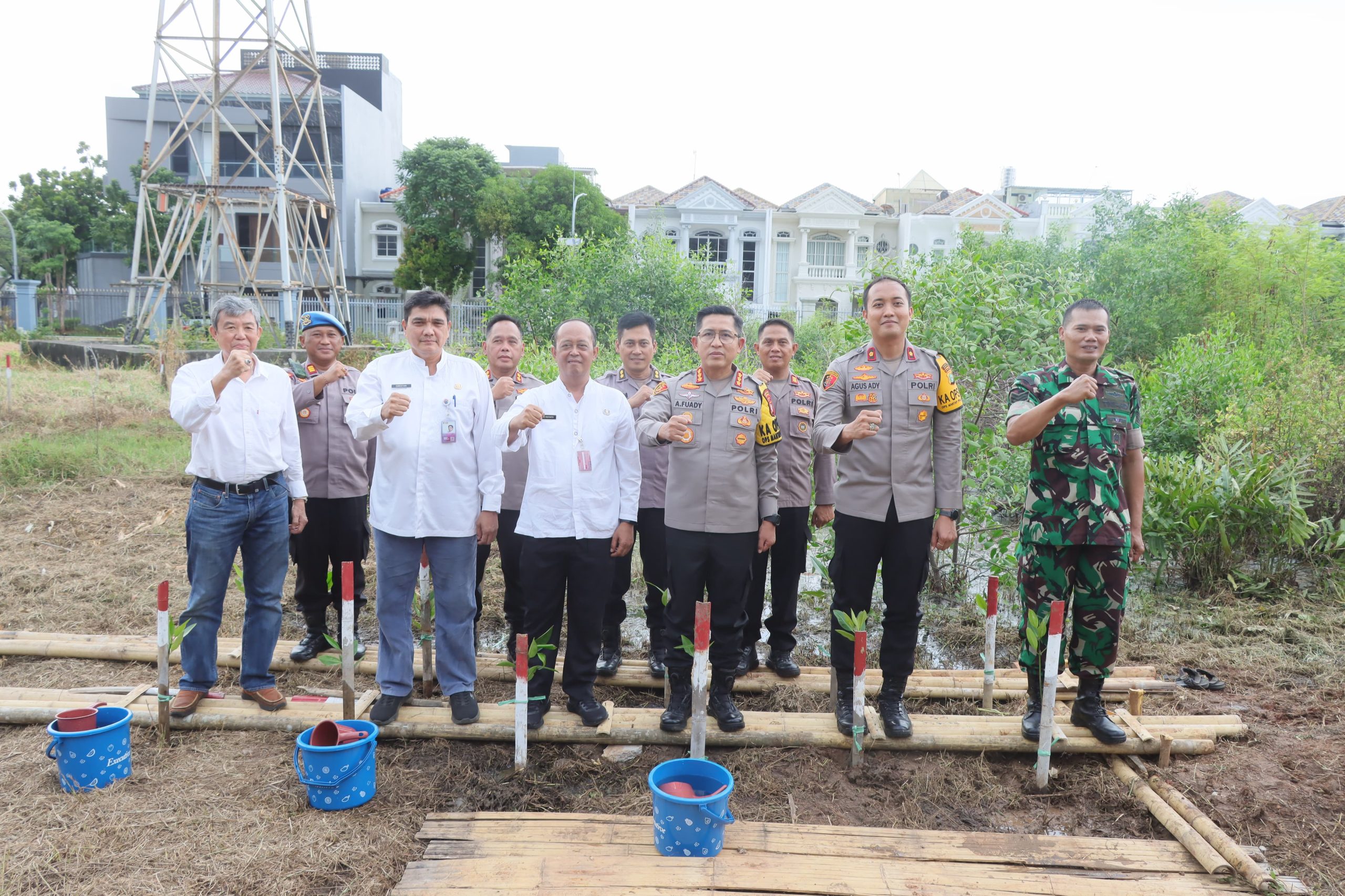 Polres Metro Jakarta Utara Gelar Gerakan Nasional Pangan Merah Putih di Kawasan Eko Wisata Mangrove Penjaringan