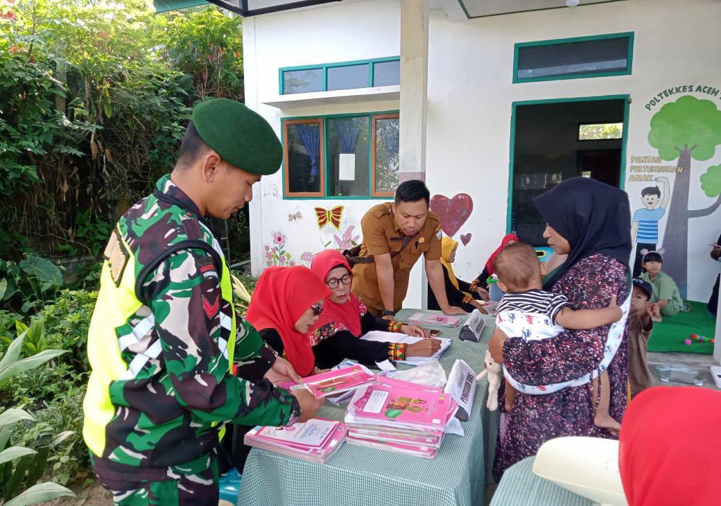 Babinsa 03/TG Dampingi Posyandu: Wujud Kepedulian terhadap Generasi Penerus