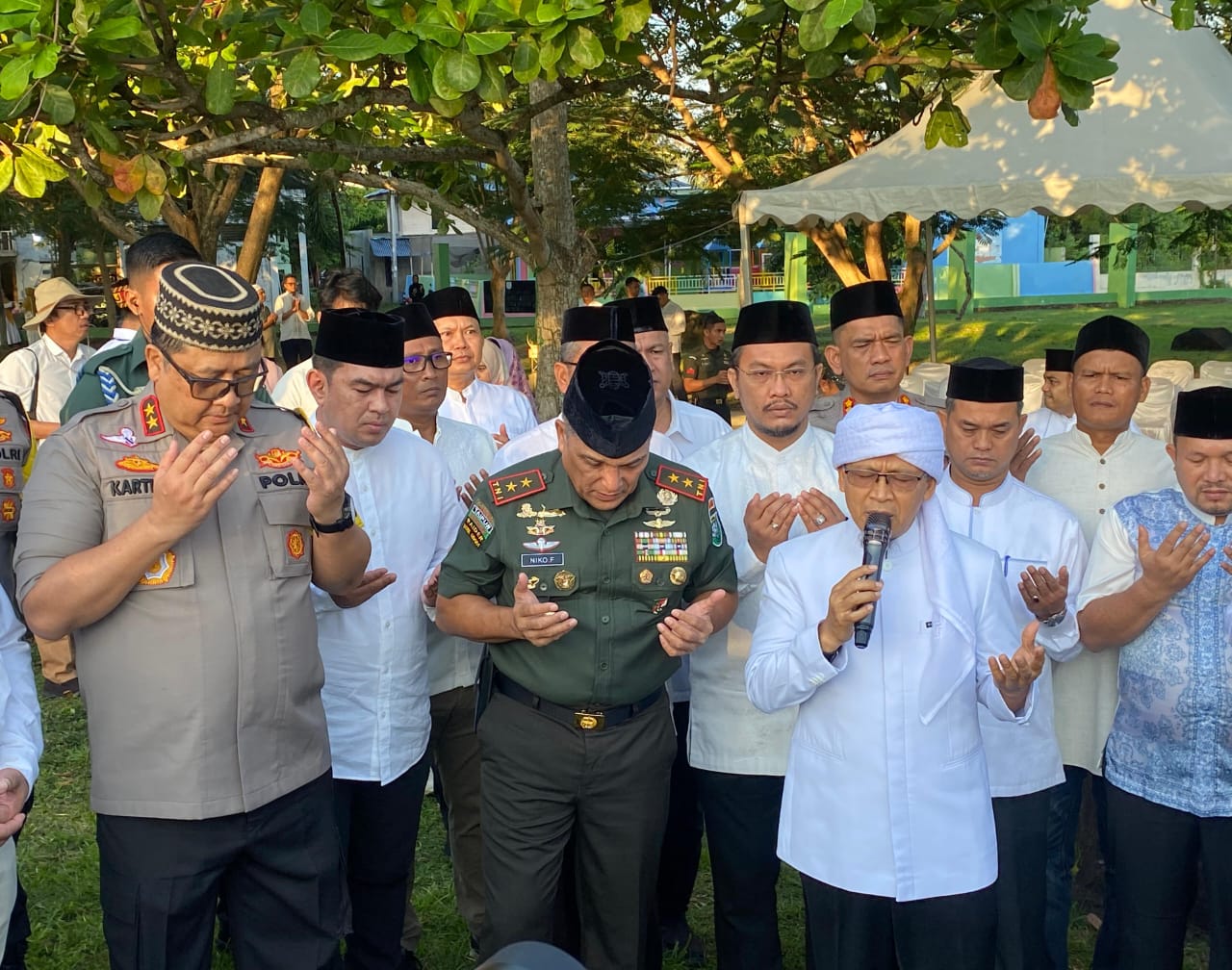 Refleksi 20 Tahun Tsunami, Kapolda Aceh bersama Forkopimda Ziarah di Kuburan Massal Ulee Lheue