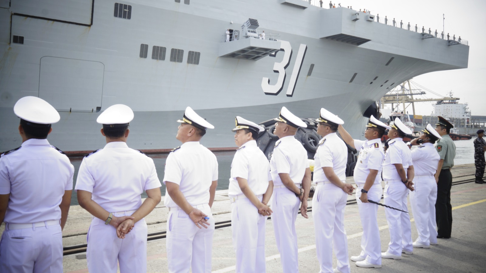 LANTAMAL III JAKARTA MELEPAS KEBERANGKATAN KAPAL PERANG ANGKATAN LAUT CHINA