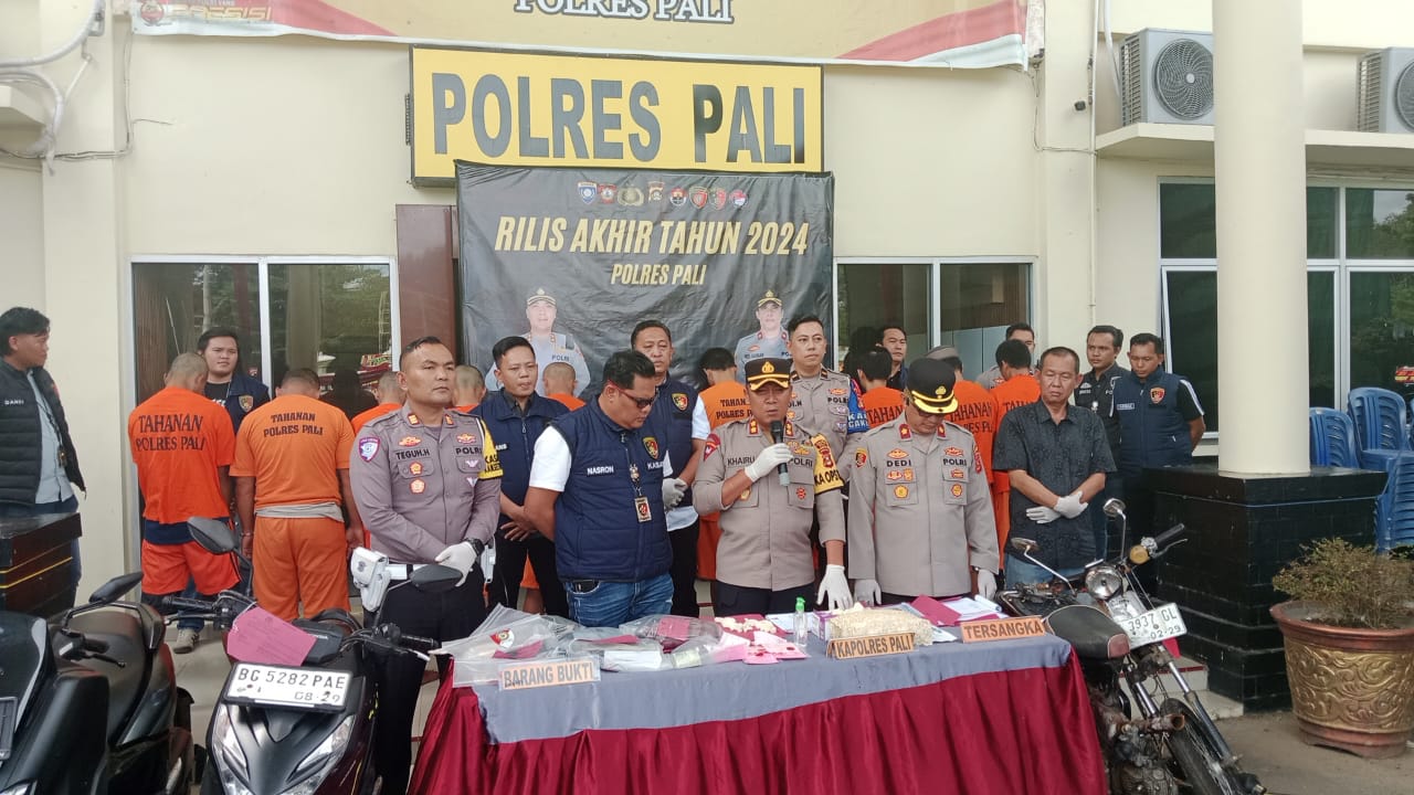 Kapolres PALI Pimpin Langsung Press Release Akhir Tahun 2024