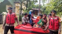 Tim SAR Satbrimob Polda Jateng Turun ke Lokasi Longsor Bantu Cari Korban Hilang dan Siapkan Dapur Lapangan di Petungkriyono