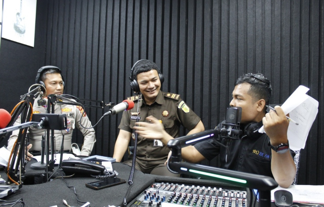 Implementasi RJ, Kejari dan Satlantas Polres Aceh Timur Gandeng Radio SCK