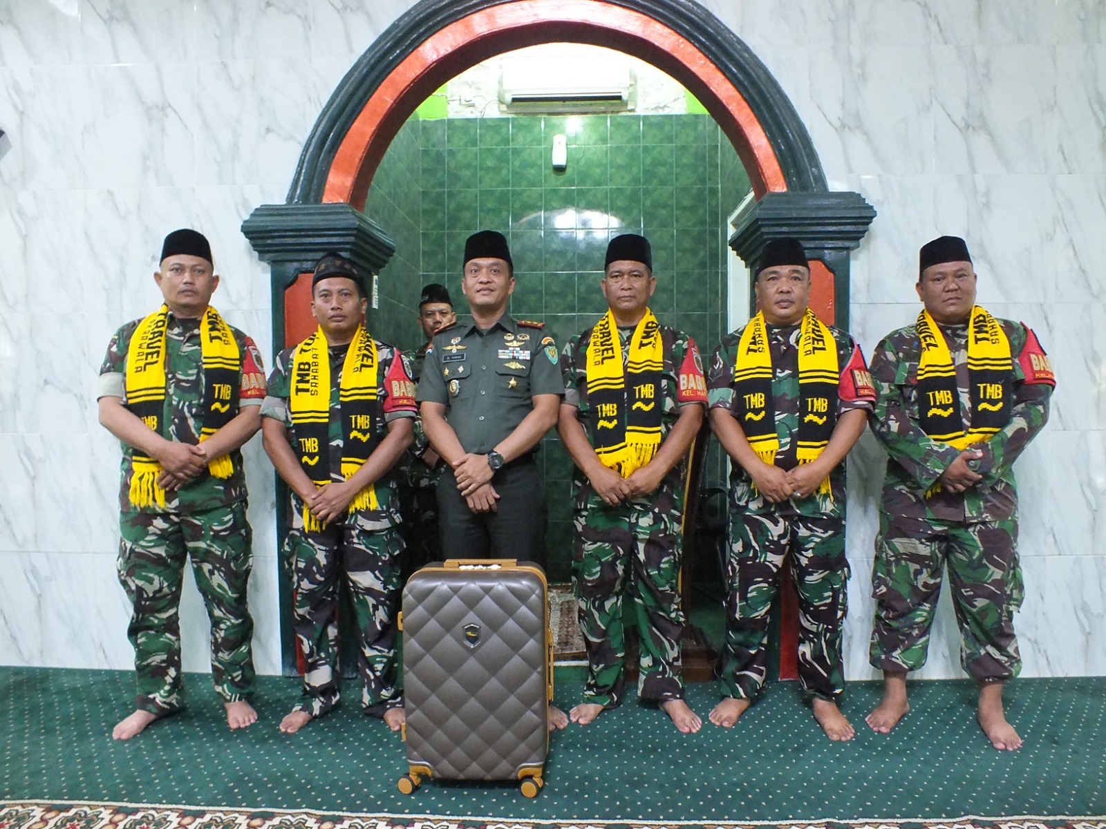 Dandim 0614/Kota Cirebon Lepas Anggota Berangkat Melaksanakan Ibadah Umroh