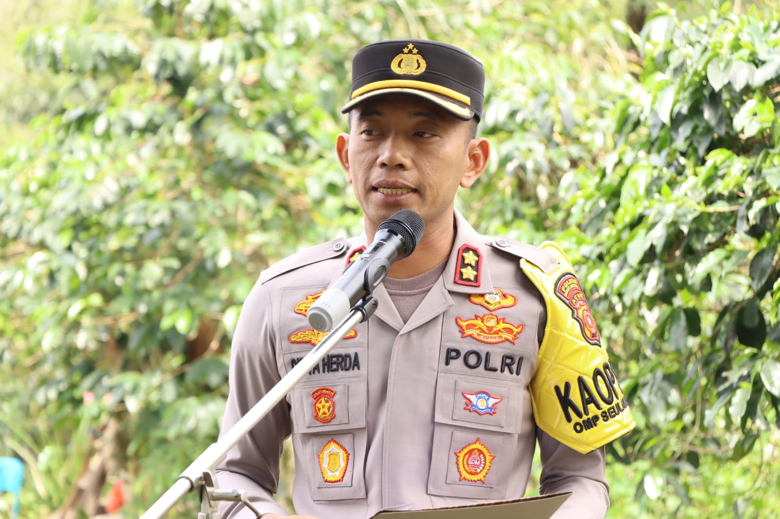 Kapolres Bener Meriah Laksanakan Peletakan Batu Pertama Pembangunan Rumah Layak Huni