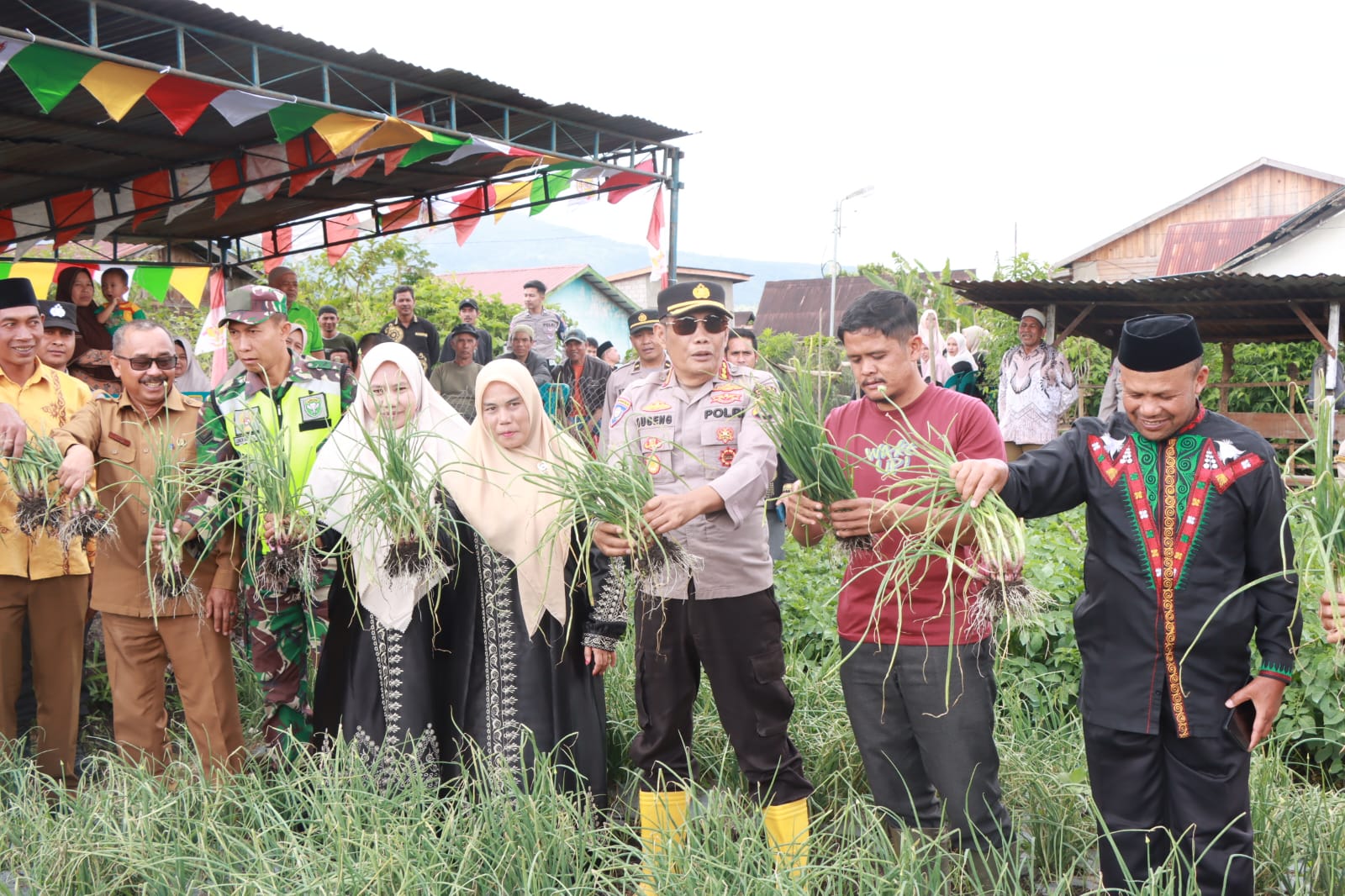 Tim Supervisi Ditbinmas Polda Aceh Tinjau Program Pekarangan Bergizi di Bener Meriah