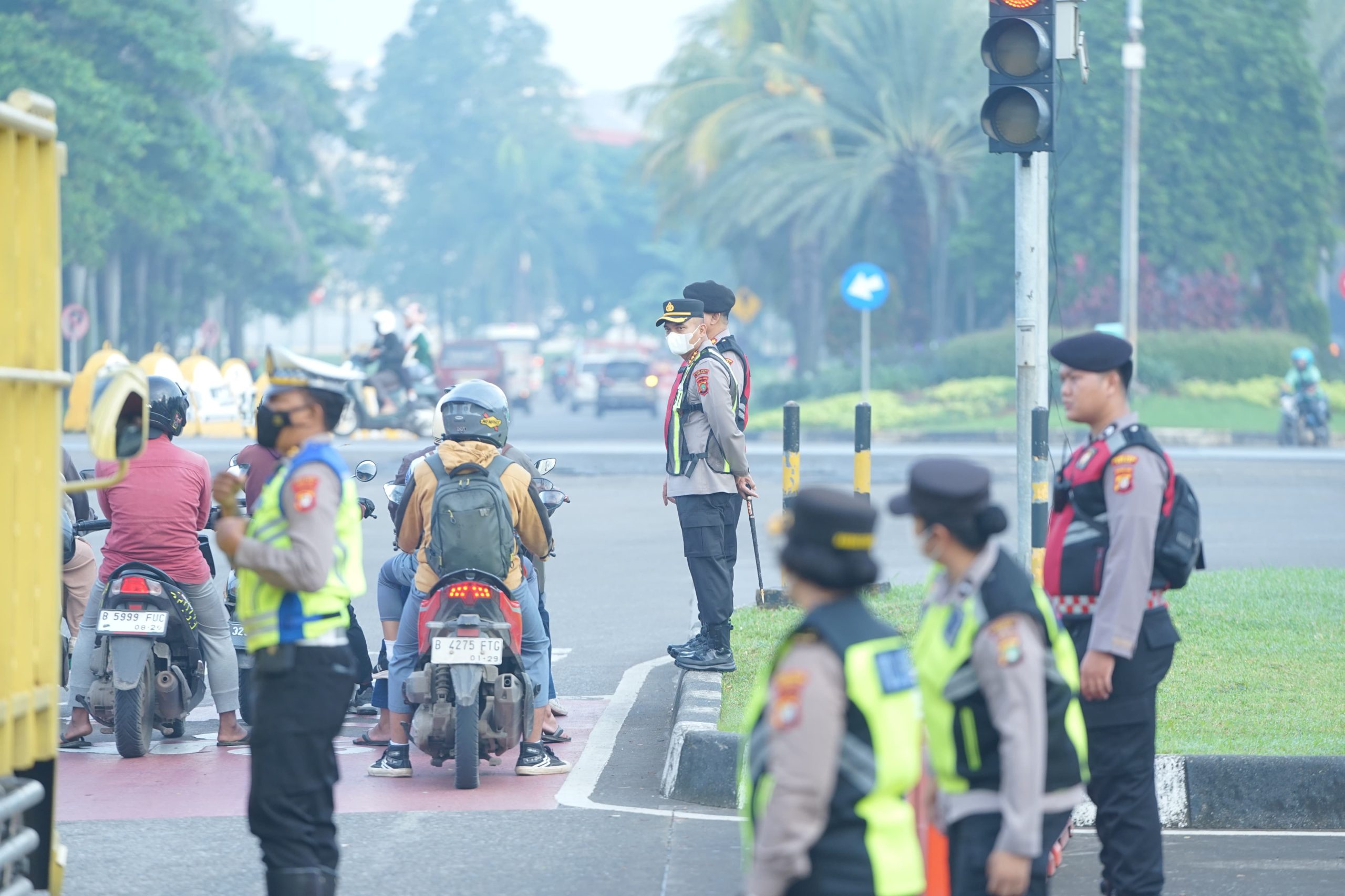 Kapolres Metro Bekasi Kombes Pol. Mustopa Pimpin Pelaksanaan Yanmas di Cikarang Utara