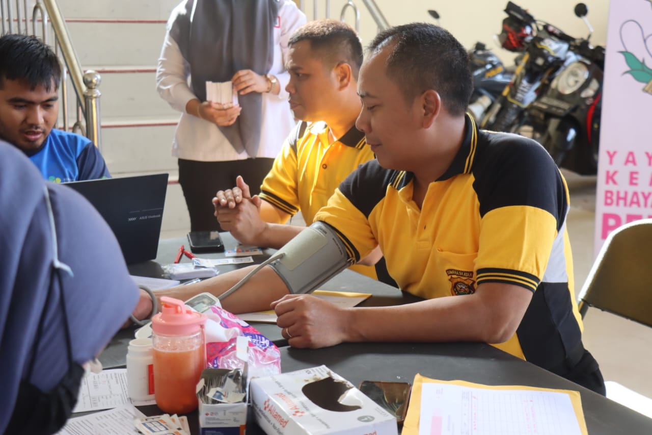 Sambut Bulan Suci Ramadhan 1446 H, Polres PALI Gelar Bakti Sosial Donor Darah dan Bersih Masjid 