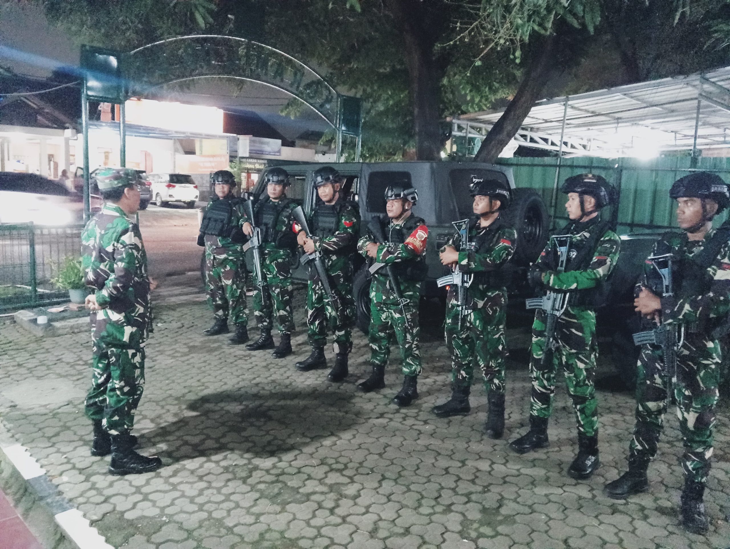 Danramil Duren Sawit Pimpin Apel Patroli Cipkon Di Malam Bulan Suci Ramadhan