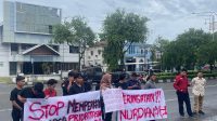 Puluhan Pelajar dan Mahasiswa Aceh Tenggara Unjuk Rasa Di Gedung DPRA, Ini Tuntutannya