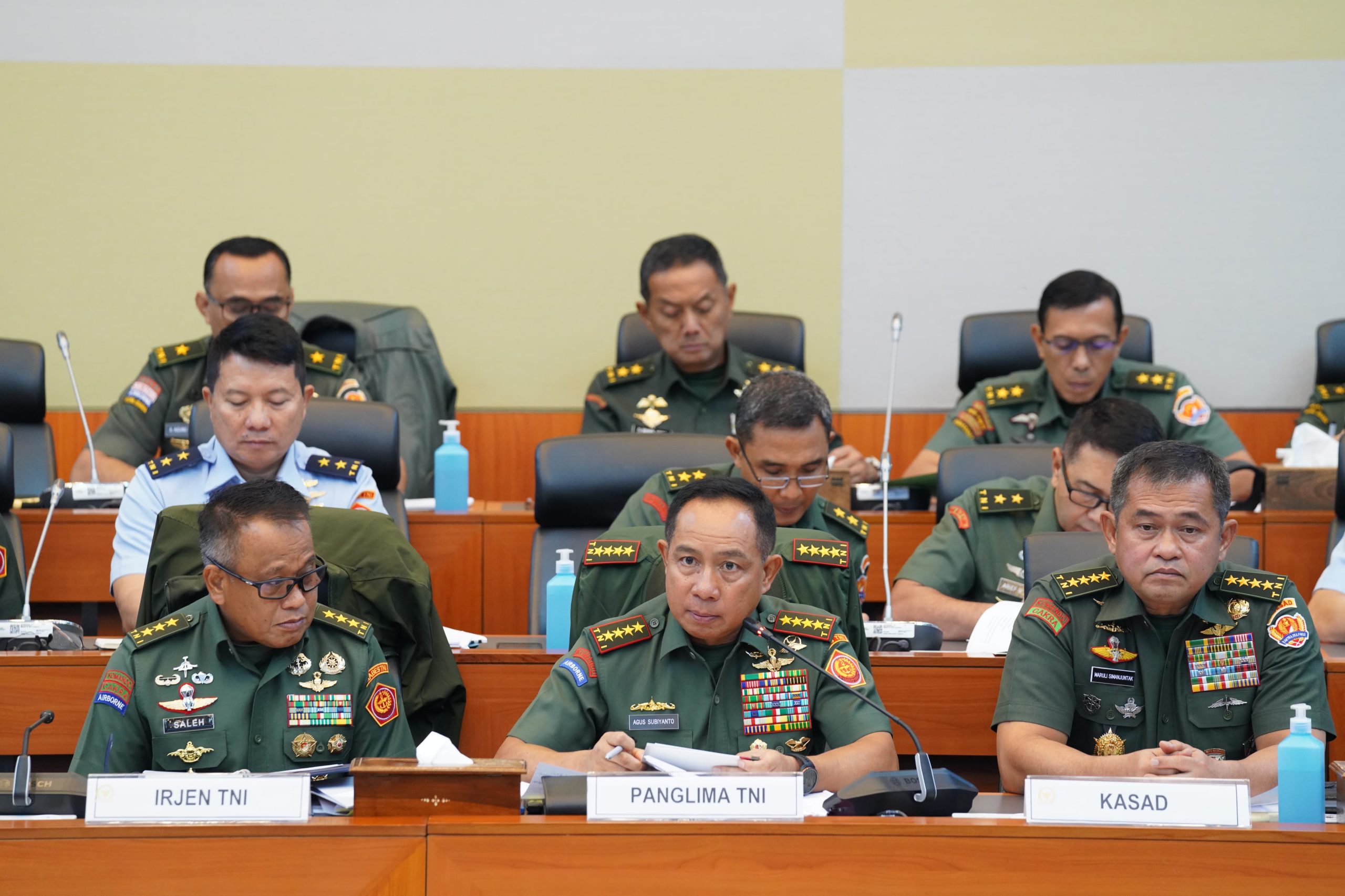 REVISI UU TNI UNTUK PERKUAT PERTAHANAN NEGARA DAN PROFESIONALISME PRAJURIT