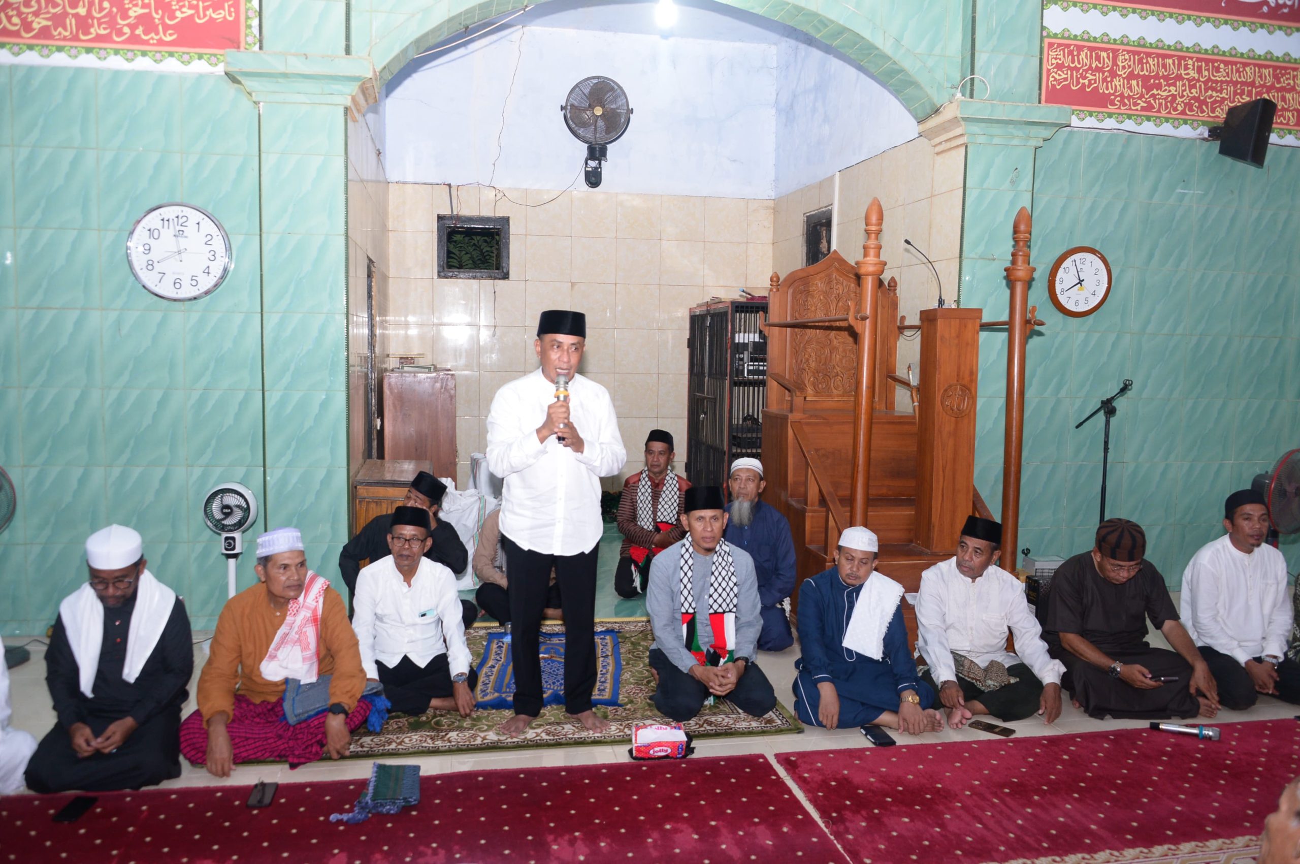 Safari Ramadan di Langgudu, Bupati Bima Minta ASN Bekerja Profesional